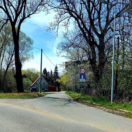 Apartament Z Historia Jelenia Gora Bagian luar foto