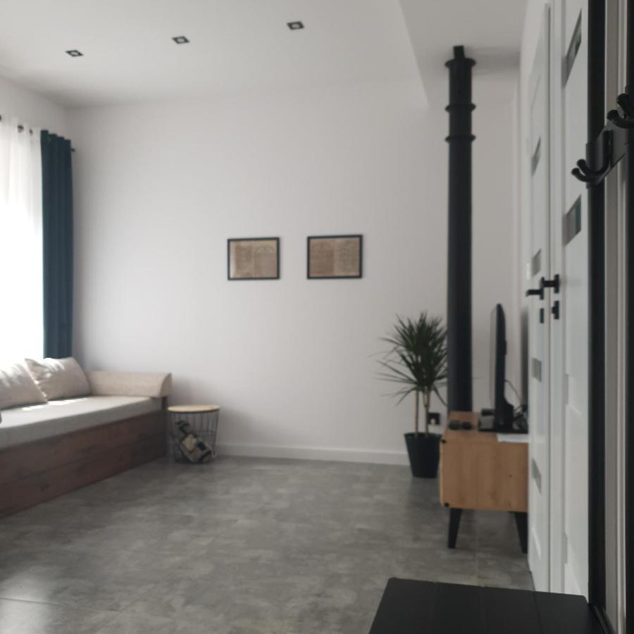 Apartament Z Historia Jelenia Gora Bagian luar foto