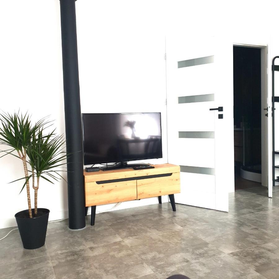 Apartament Z Historia Jelenia Gora Bagian luar foto